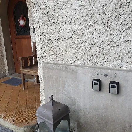 Traditional Swiss-Flat Interlaken Exterior photo